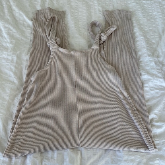 La Vie en Rose 3D Puppy Cream Ribbed Jumpsuit, S - Picture 2 of 9